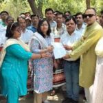 शिक्षकों ने टीईटी अनिवार्यता के खिलाफ दिया ज्ञापन, बोले- पुराने शिक्षकों पर लागू न हो कानून